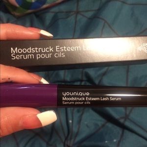 Younique Moodstruck Esteem Lash Serum